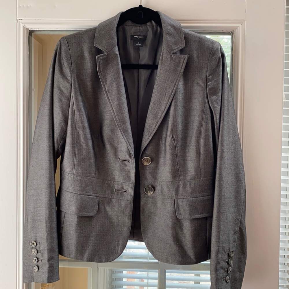 Ann Taylor Factory Women’s Blazer Size 6